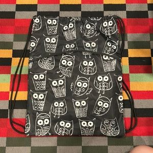 Thirty-one owl cinch sac
